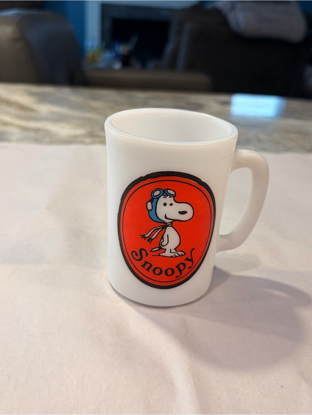 Vintage 1969 Avon Peanuts Snoopy Flying Ace Milk Glass Mug Red Baron cup